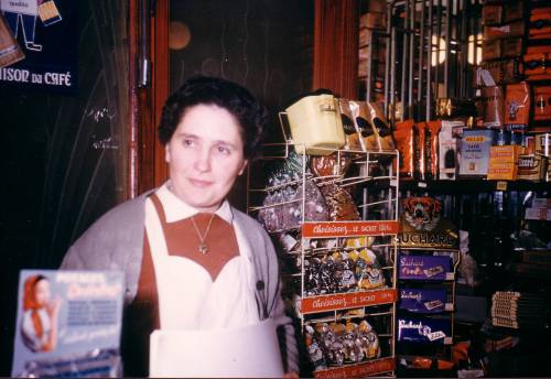 Suzanne dans la boutique 